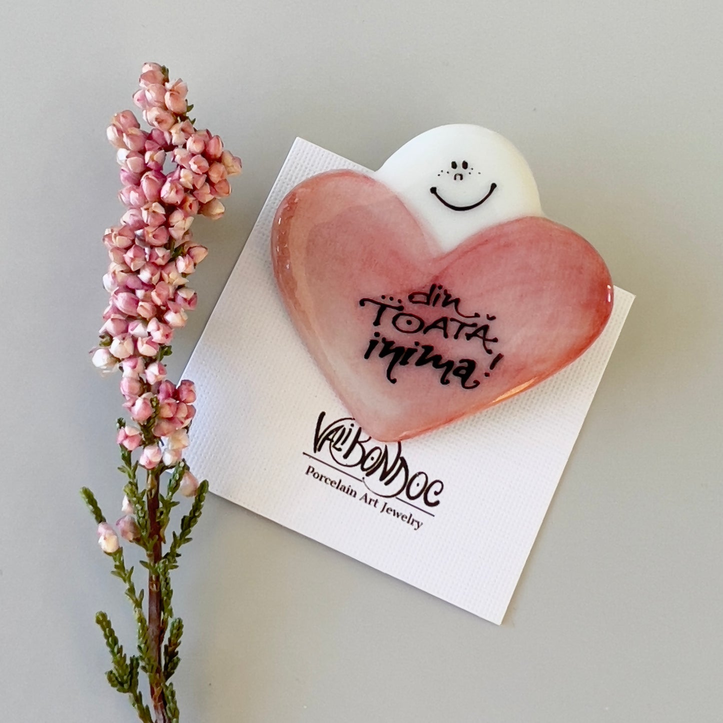 brosa portelan -din toata inima