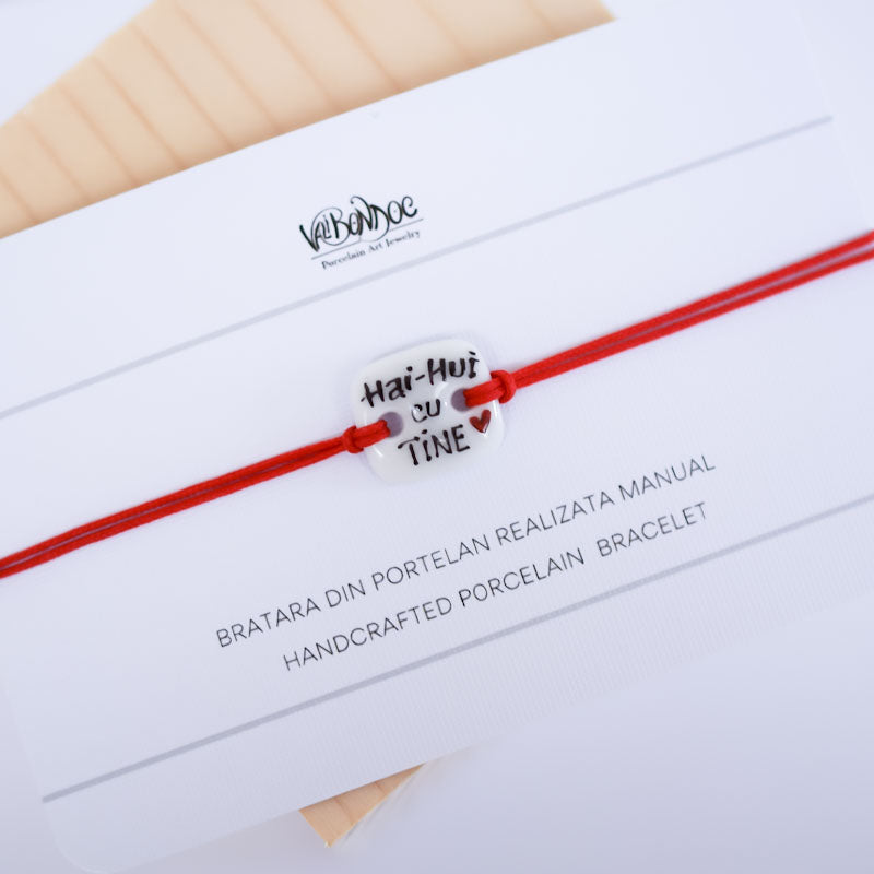 Hai -hui cu tine Porcelain bracelet handmade and hand painted by Vali Bondoc. Bratara din portelan modelata si pictata manual de Vali Bondoc