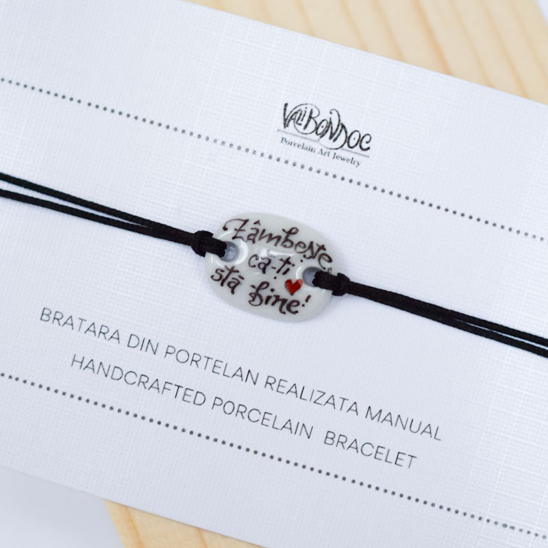 Porcelain bracelet handmade and hand painted by Vali Bondoc. Bratara din portelan modelata si pictata manual de Vali Bondoc