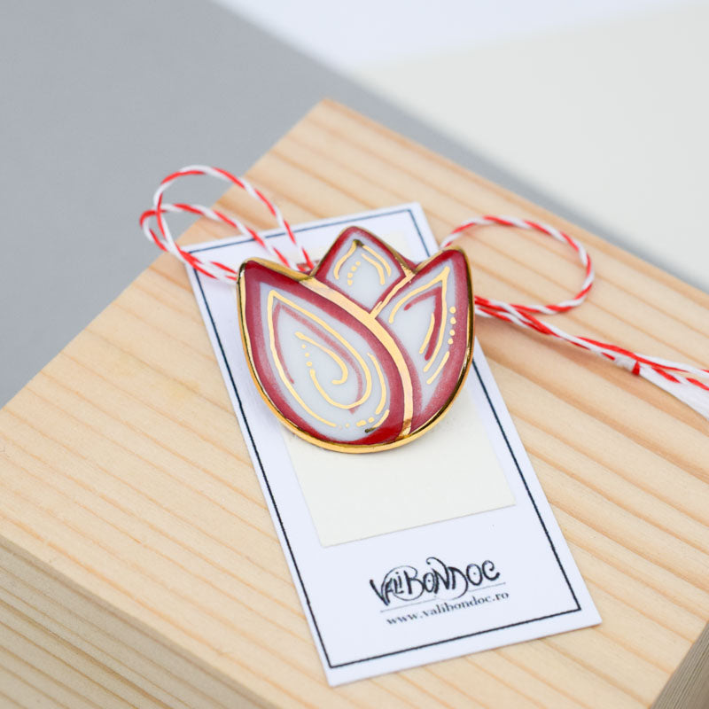 Tulip. Little porcelain brooch modeled and painted by Vali Bondoc