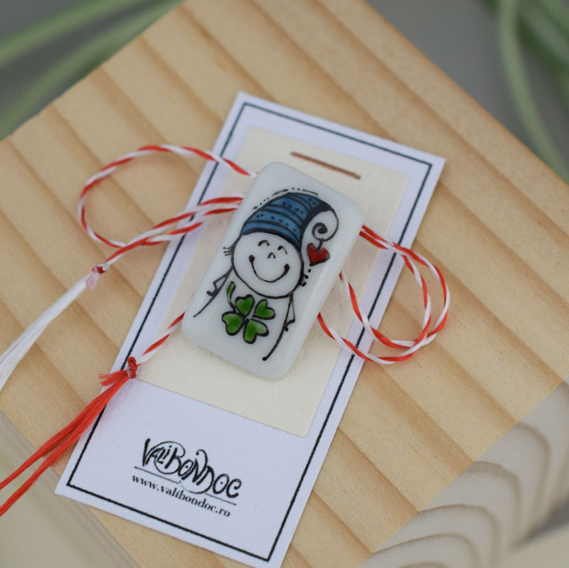 Little porcelain brooch modeled and painted by Vali Bondoc