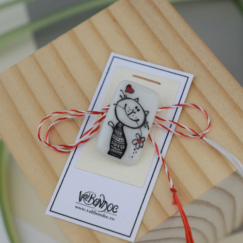 Little porcelain brooch modeled and painted by Vali Bondoc