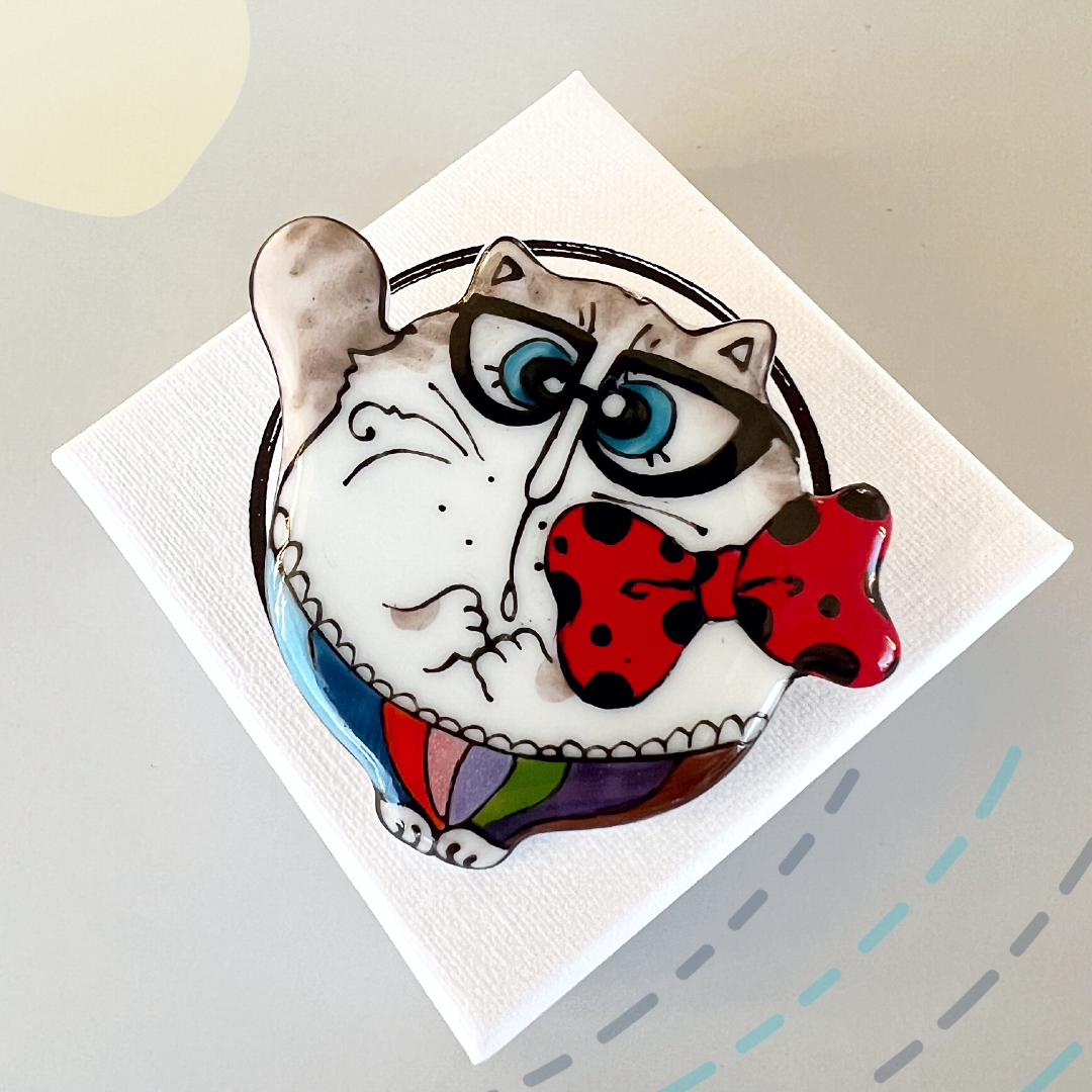 Pisica rotunda grasa