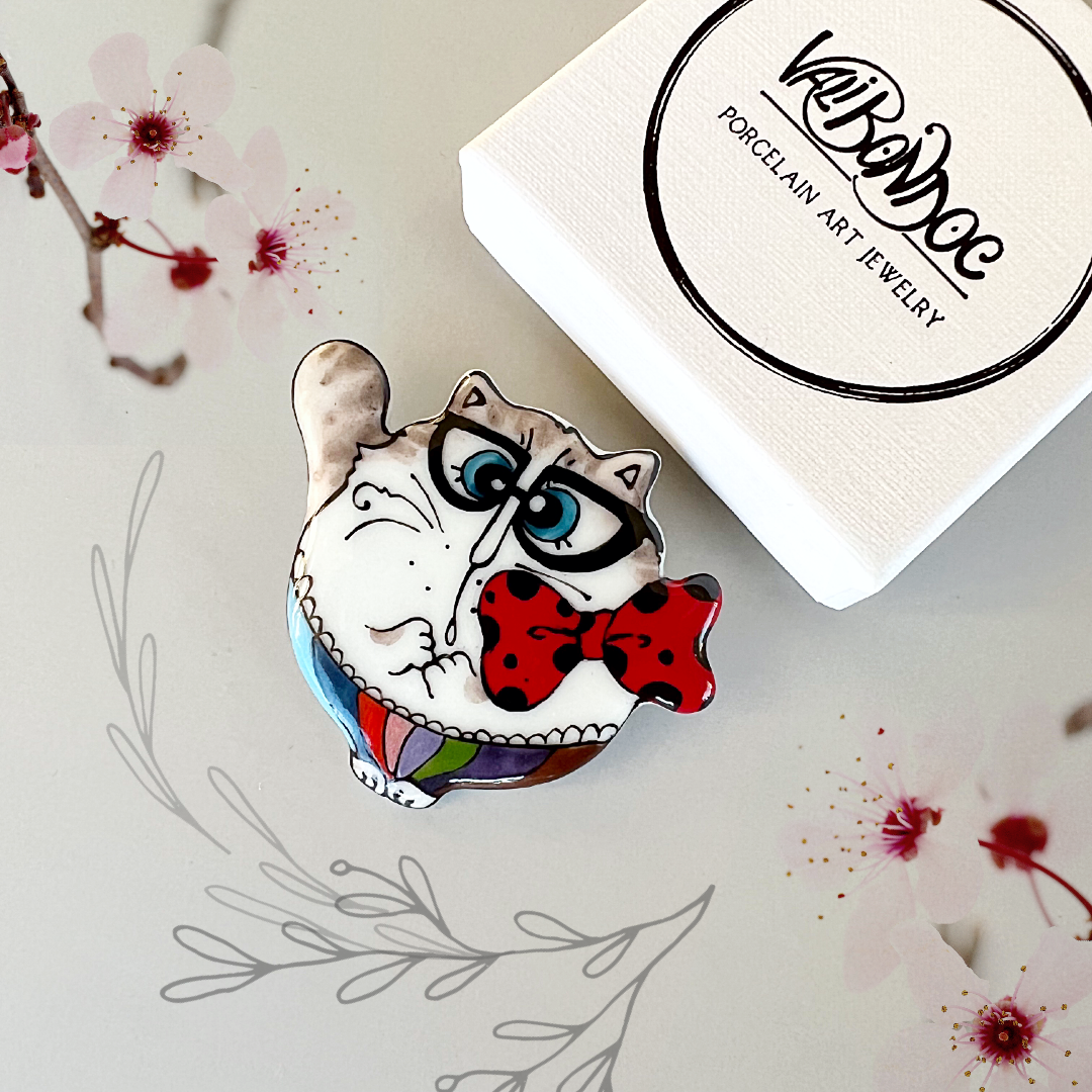 Pisica rotunda grasa